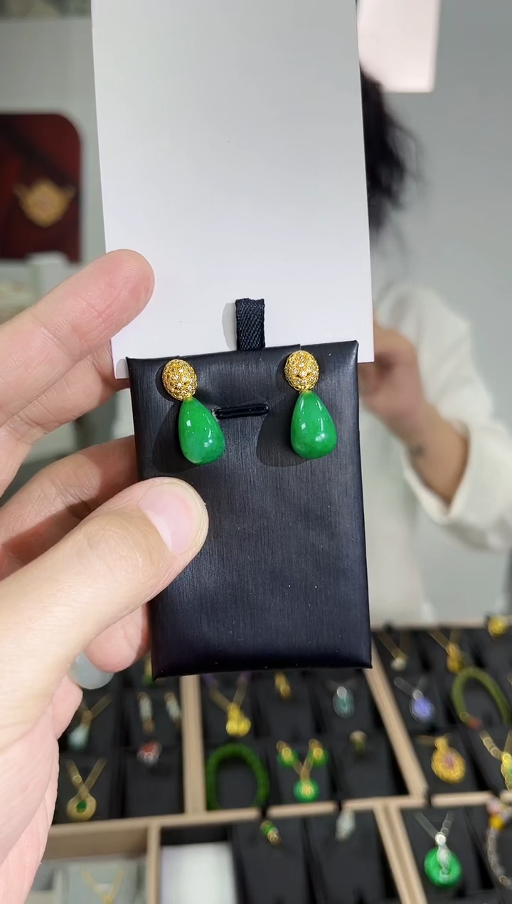 【闪购商品】石英质玉耳钉未镶嵌123多样性发其一