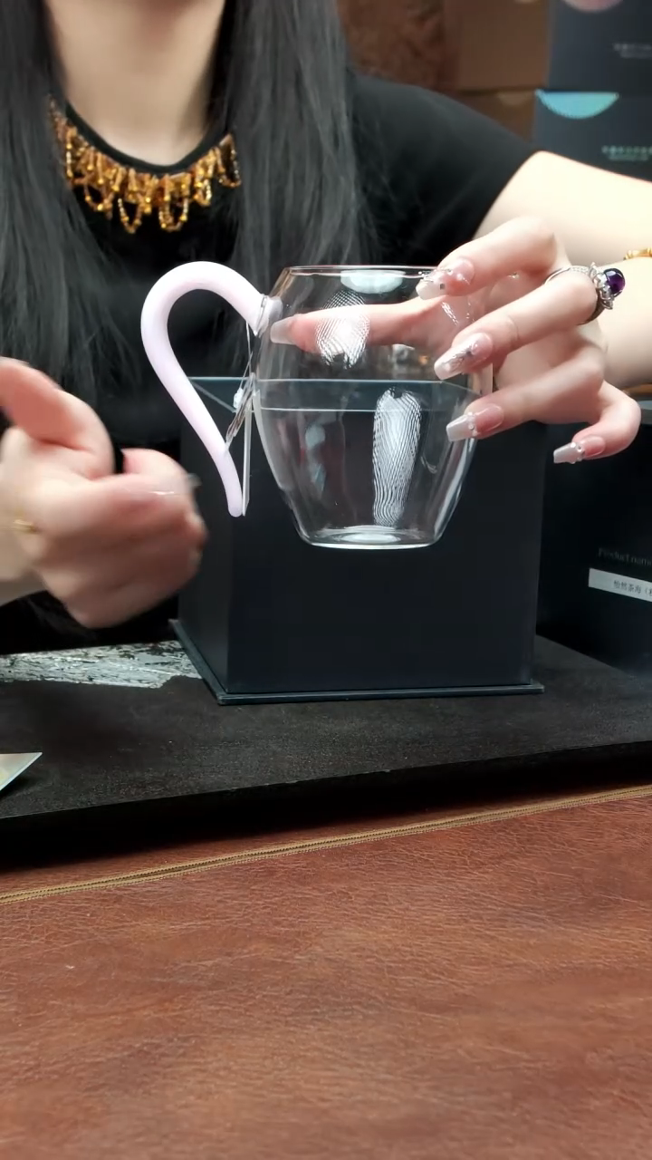 禾器有礼怡然茶海（粉彩）