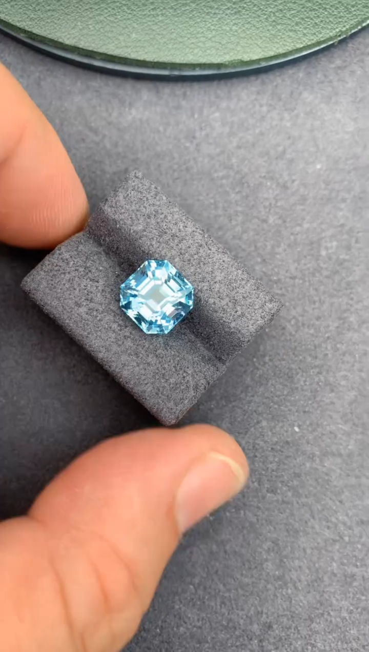 【闪购商品】海蓝宝石裸石未镶嵌3.9ct海蓝宝