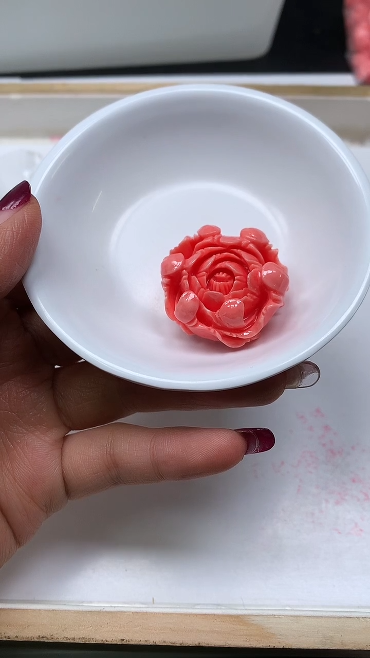 未镶嵌散珠拼合珍珠（马贝珠）E202 女皇贝大牡丹花32*18mm1个9.9元