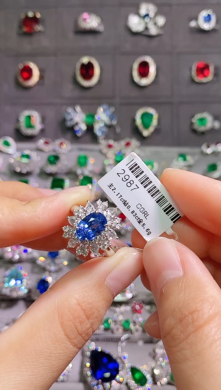 【闪购商品】蓝宝石18K金戒指18K金镶嵌--