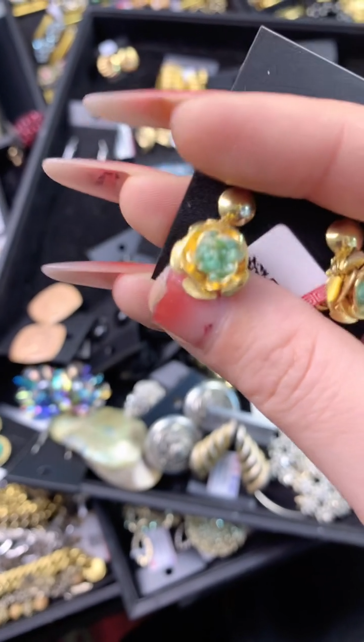 【闪购商品】瓷片楚楚中古珠宝甄选不退换