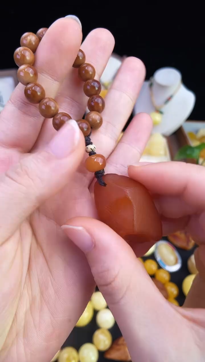 琥珀未镶嵌珠宝奇石柒月