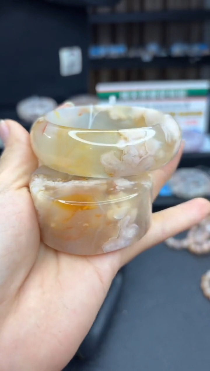 【闪购商品】石英质玉手镯未镶嵌2021（59圈赠送镯心）