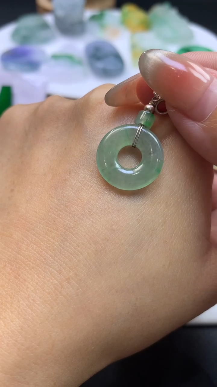 【闪购商品】翡翠颈饰银S925镶嵌翡翠