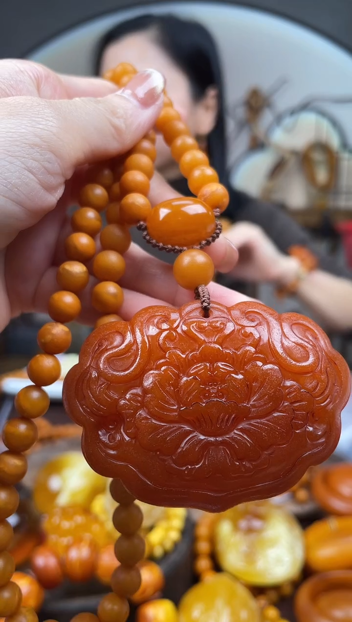 【闪购商品】琥珀裸石未镶嵌首饰 假1赔4 （多样性发货1件