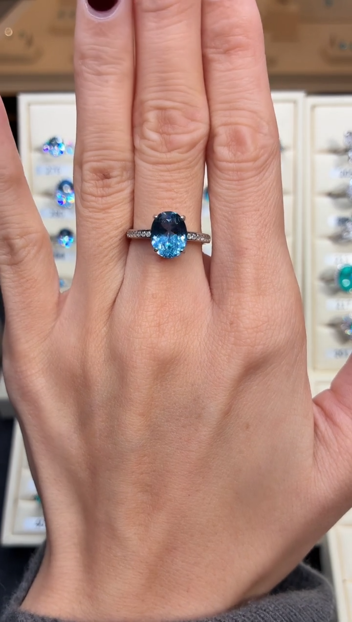 银S925镶嵌戒圈海蓝宝石00000