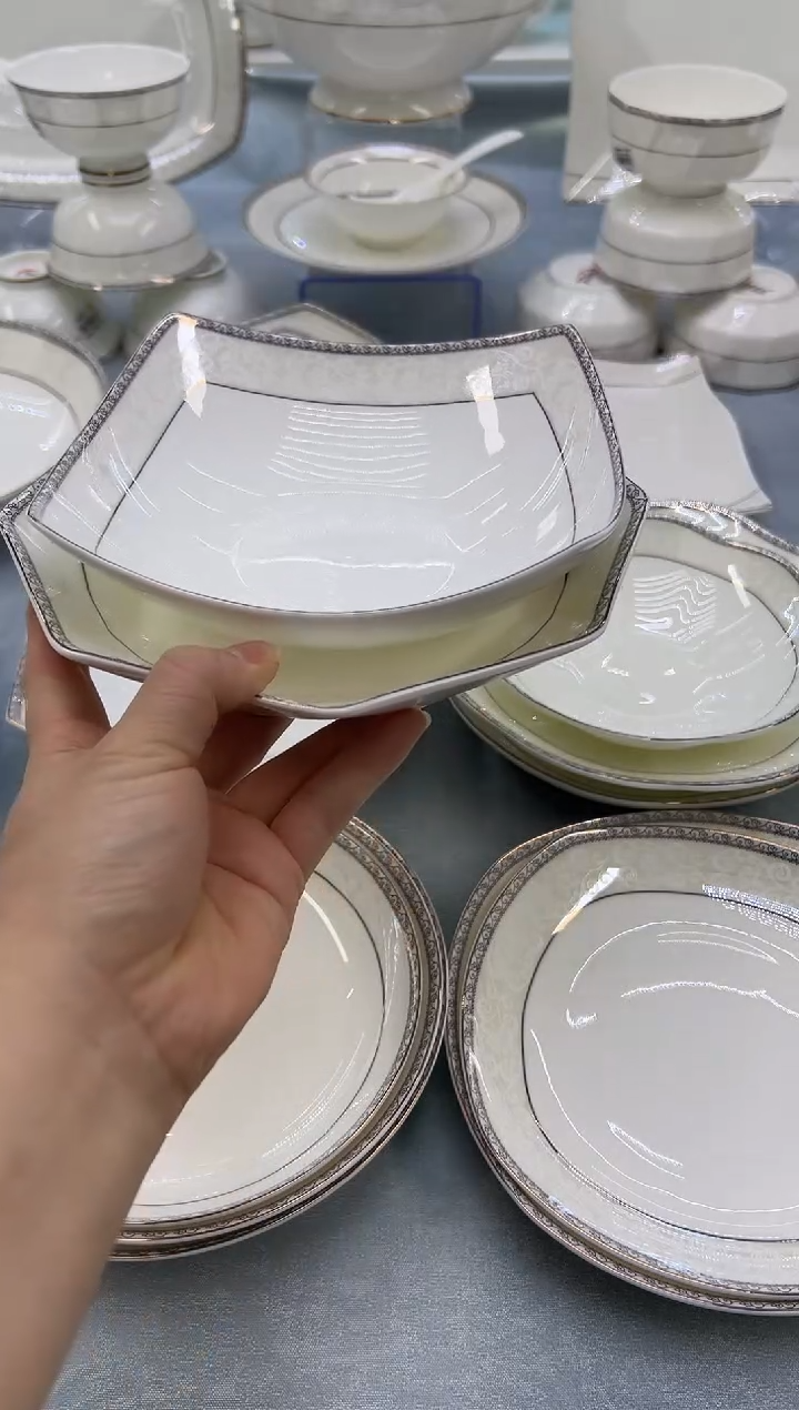 骨瓷玲珑7.5贵龙1个8钻石1个  