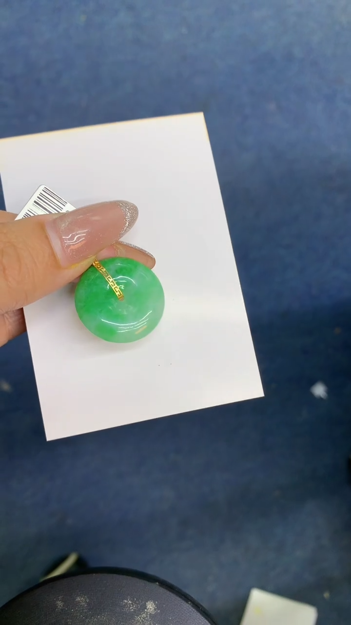 颈饰18K金镶嵌翡翠1