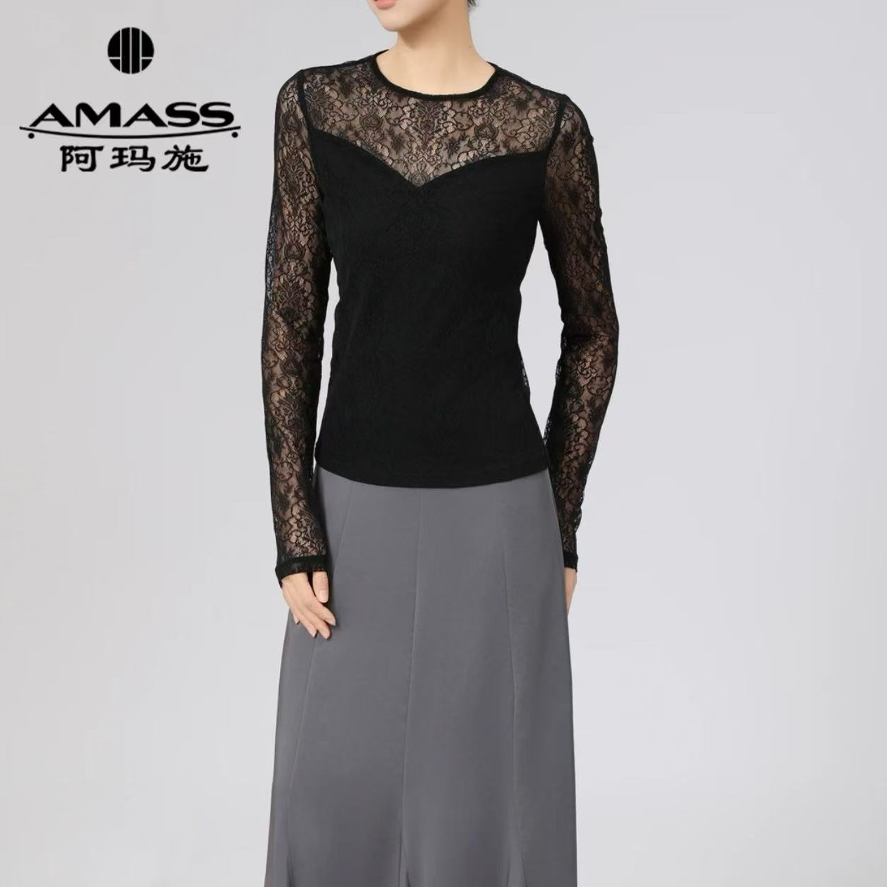 AMASS/阿玛施25年早春新款拼接蕾丝圆领长袖镂空气质上衣530002