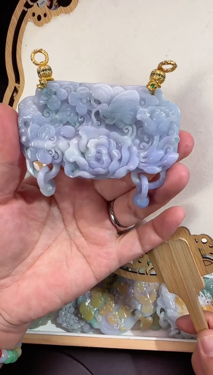 【闪购商品】翡翠颈饰未镶嵌拍照