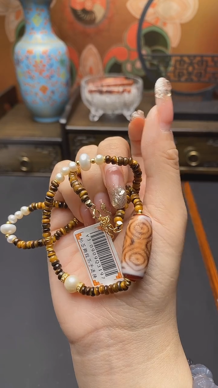 【闪购商品】玛瑙/玉髓颈饰未镶嵌金蟾l六锁骨链