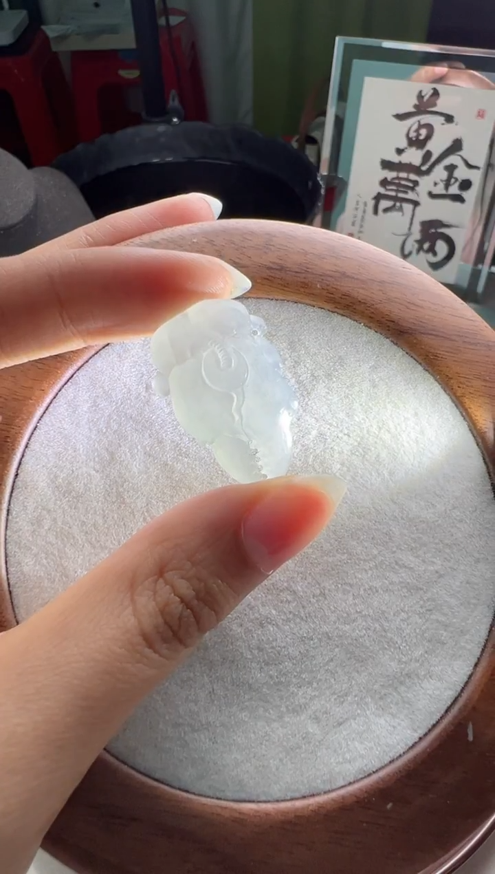 未镶嵌定制翡翠白冰蟹钳