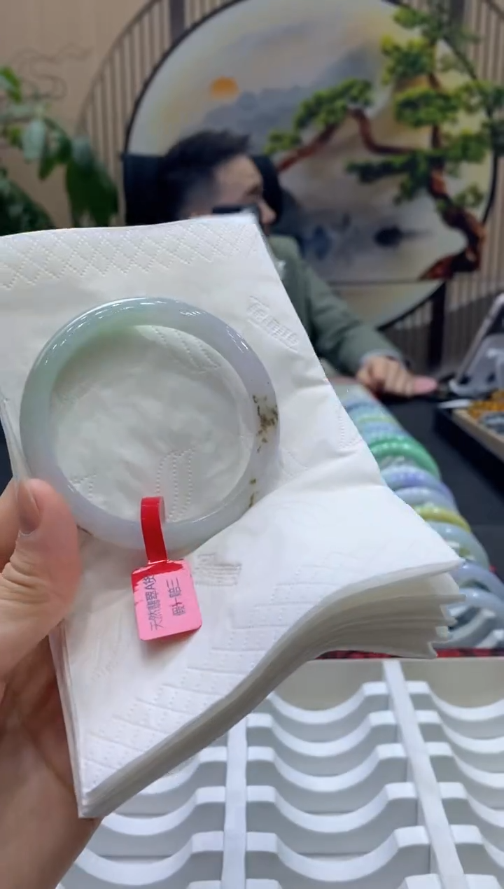 【闪购商品】翡翠手镯未镶嵌0000015792