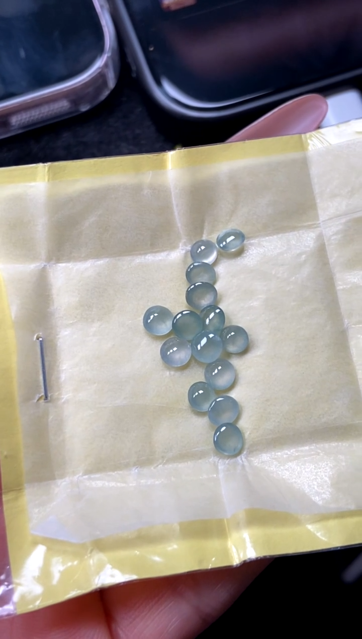 未镶嵌裸石翡翠11天然缅甸A货翡翠蛋面