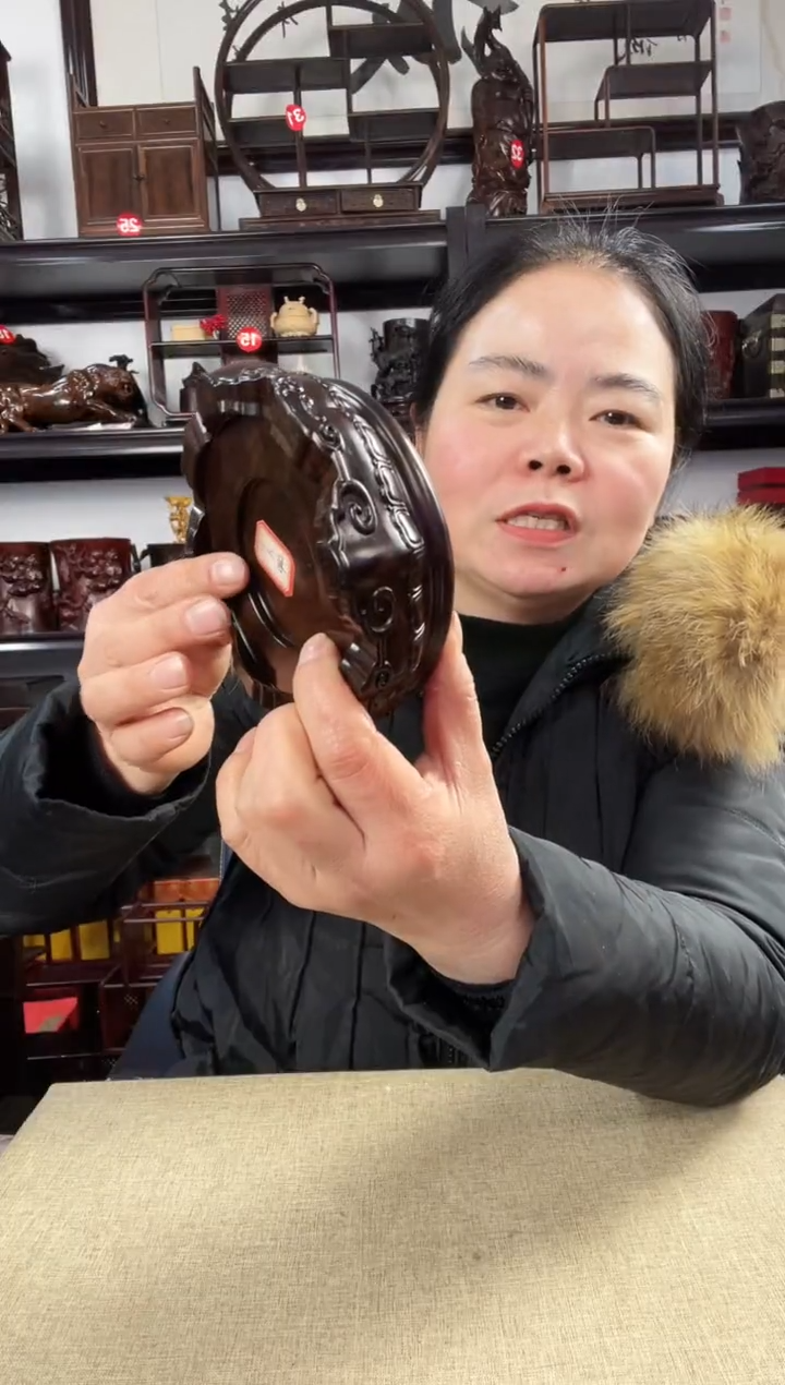 木整2老李红木工艺品