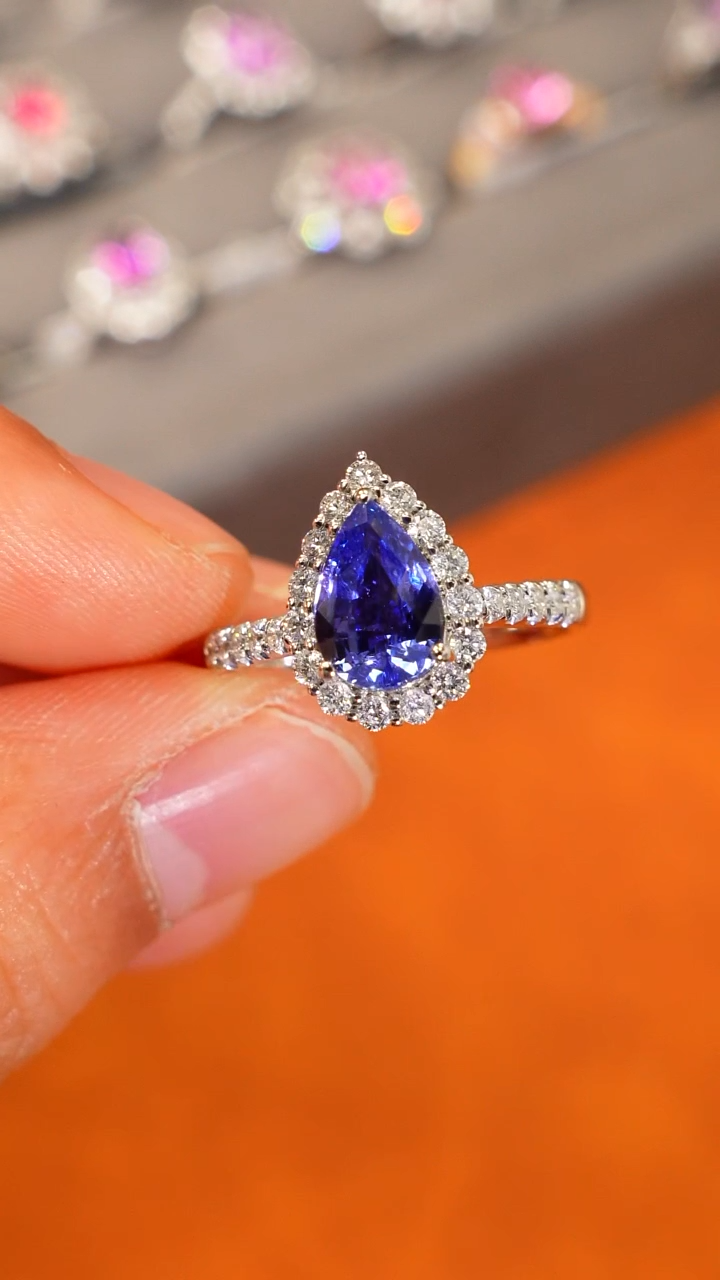 【闪购商品】蓝宝石戒指18K金镶嵌无烧