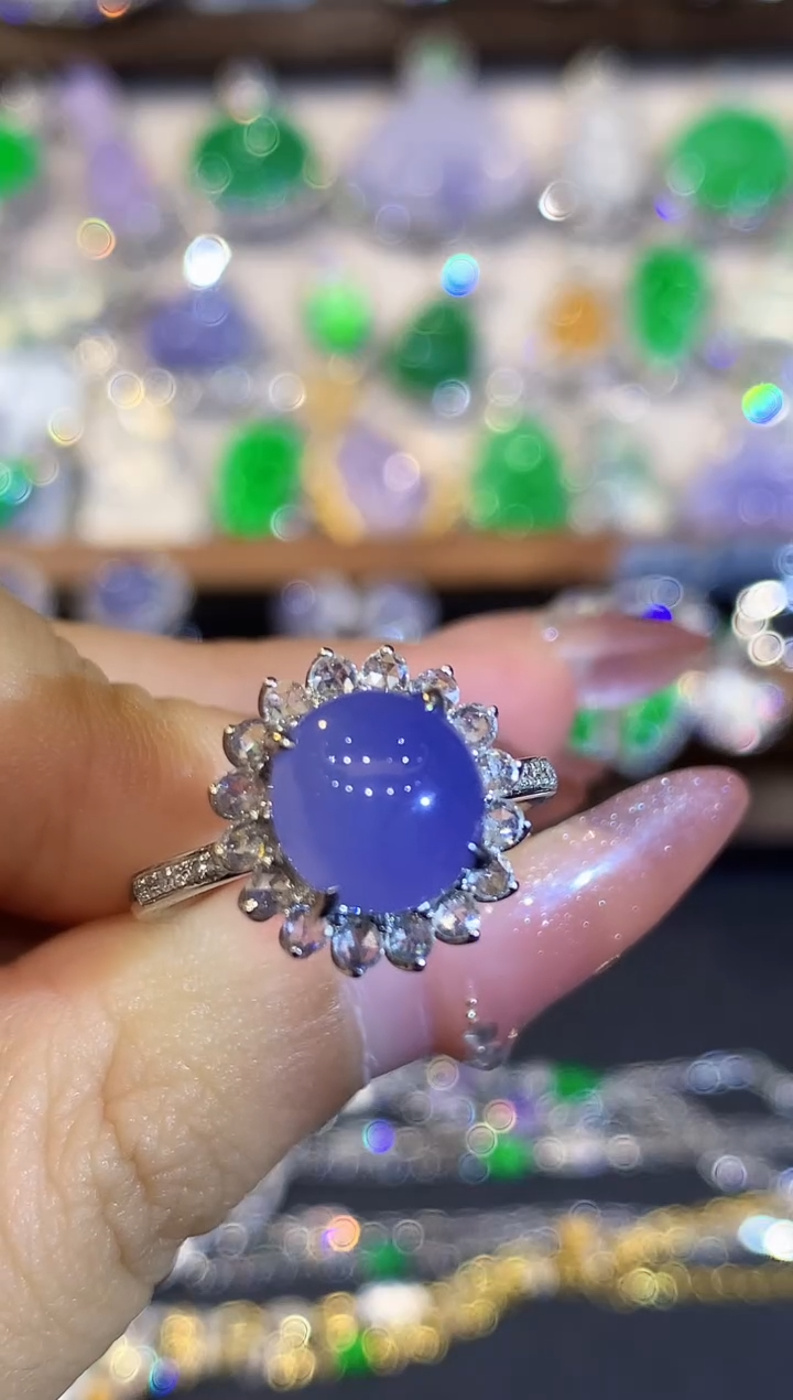 18K金镶嵌戒指翡翠重****7ZYZ多样性发其一