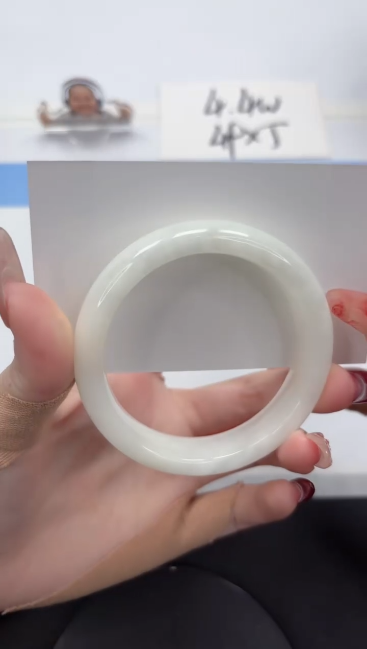 【闪购商品】和田玉手镯未镶嵌A85-57.3