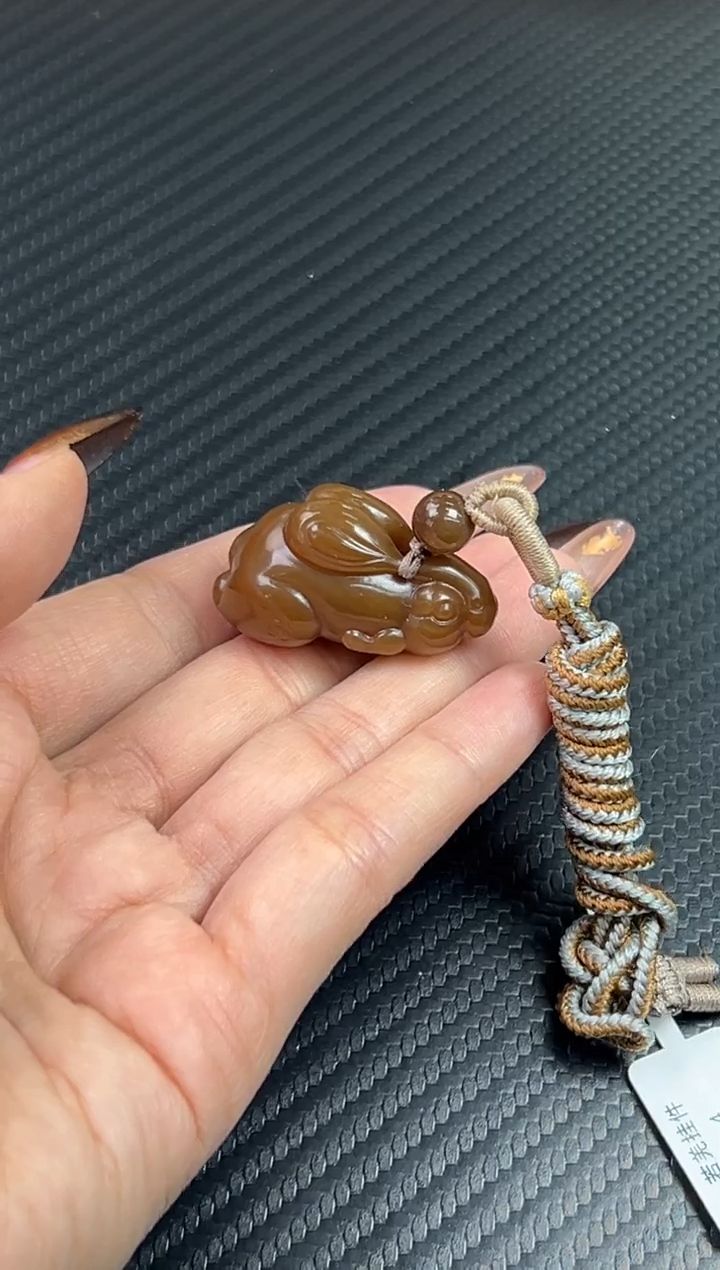 吊坠(赠链)未镶嵌和田玉若羌微色差