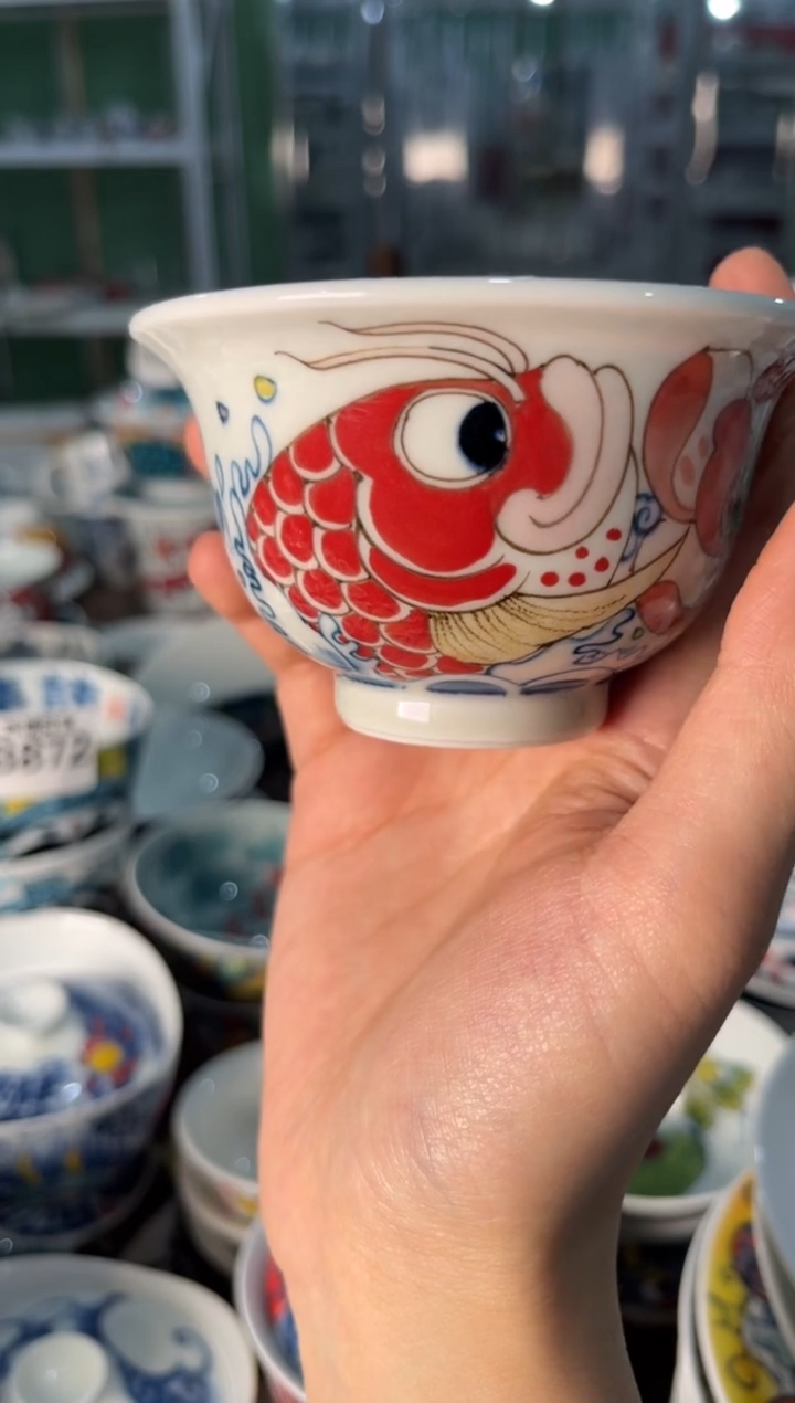 瓷片陶昨明压手杯（福利价格）