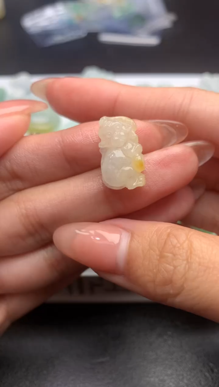 【闪购商品】定制翡翠未镶嵌毛货