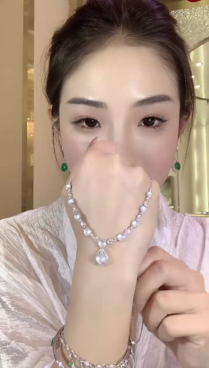 【闪购商品】翡翠套链18K金镶嵌C36翡翠
