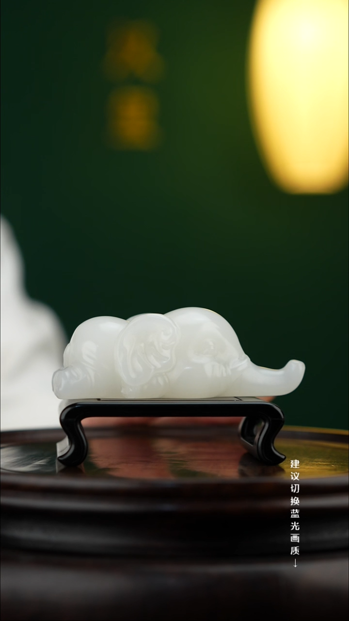玉【小吉象】天然玉石摆件笔搁创意摆件