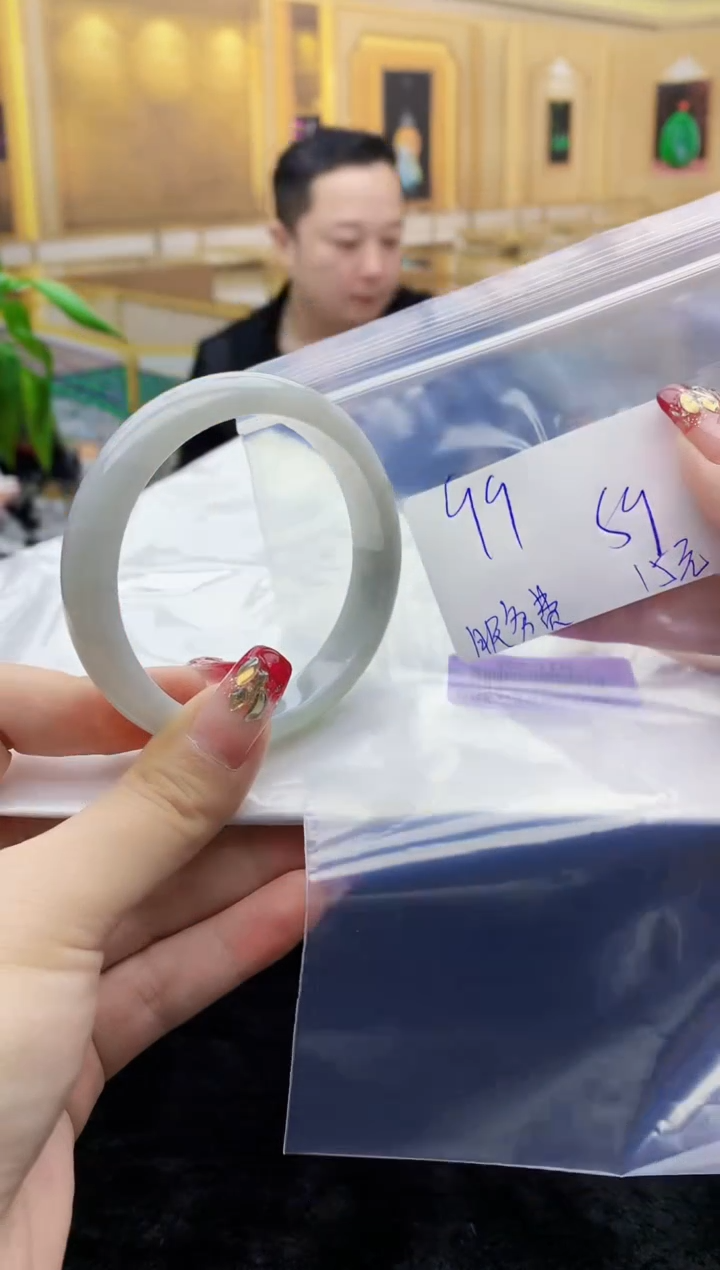 【闪购商品】翡翠手镯未镶嵌1034317661