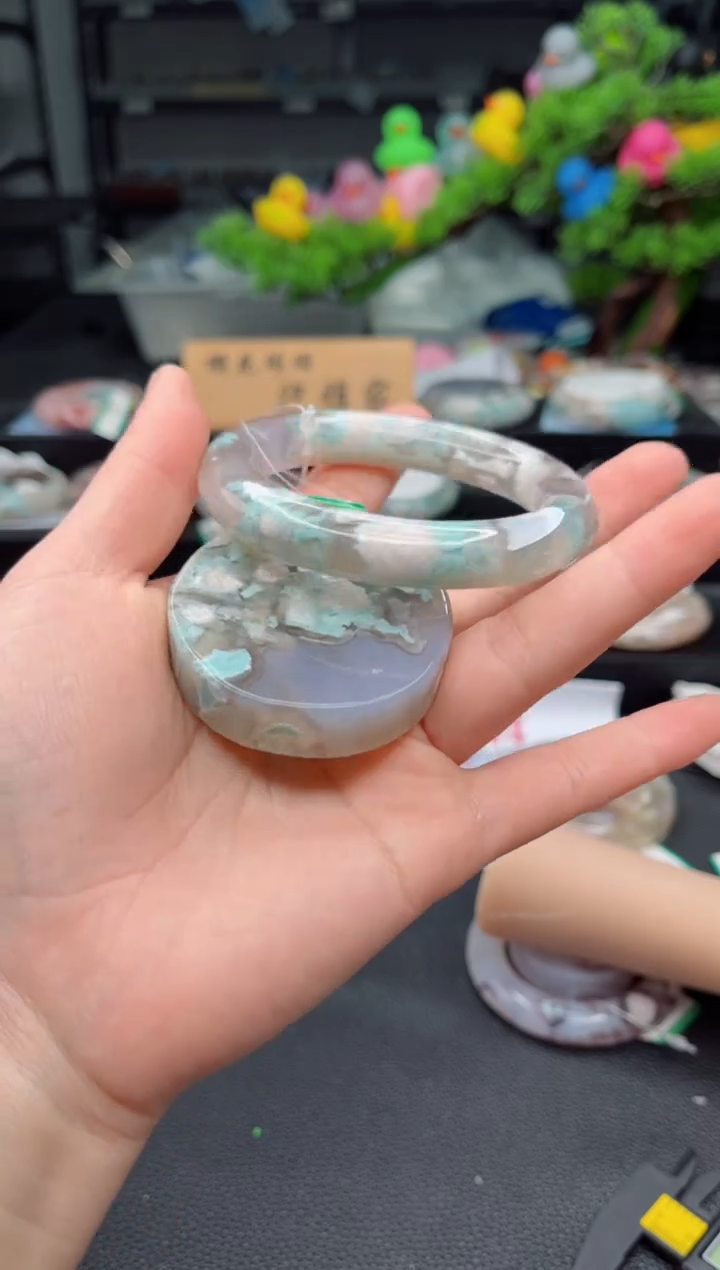 【闪购商品】石英质玉未镶嵌手镯56圈口（赠送镯心）3S9047