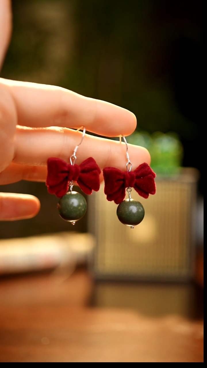 刺绣私人定制苗族手工Q9504