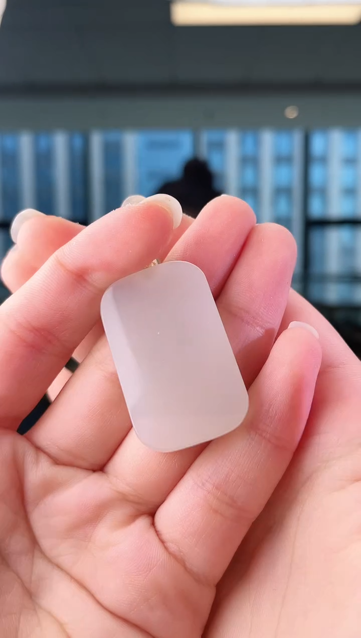 和田玉未镶嵌颈饰无事牌 xp