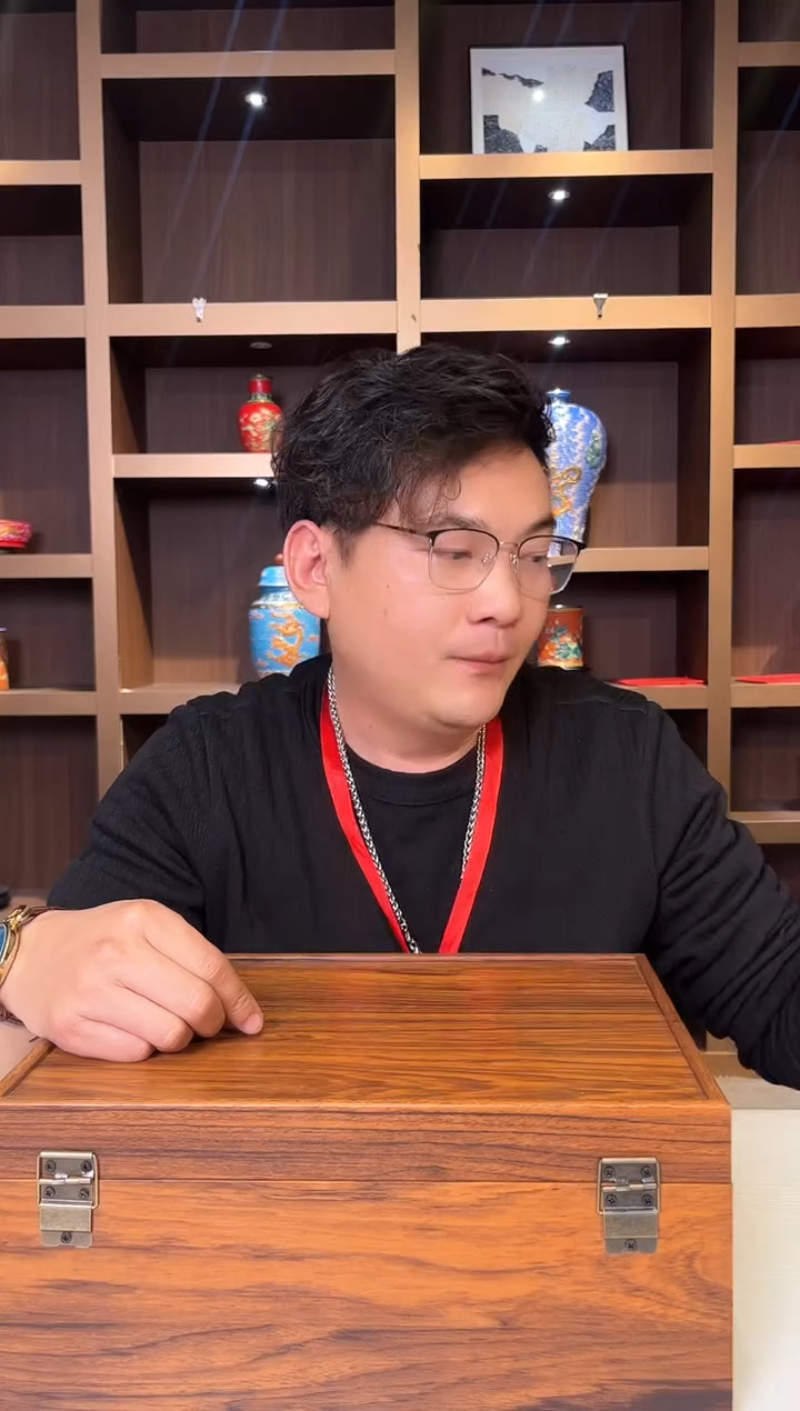 【闪购商品】瓷片 景德镇陶瓷郎红杯杯