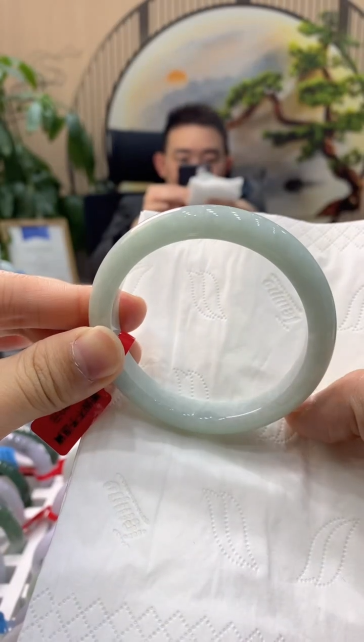 【闪购商品】翡翠手镯未镶嵌00009276