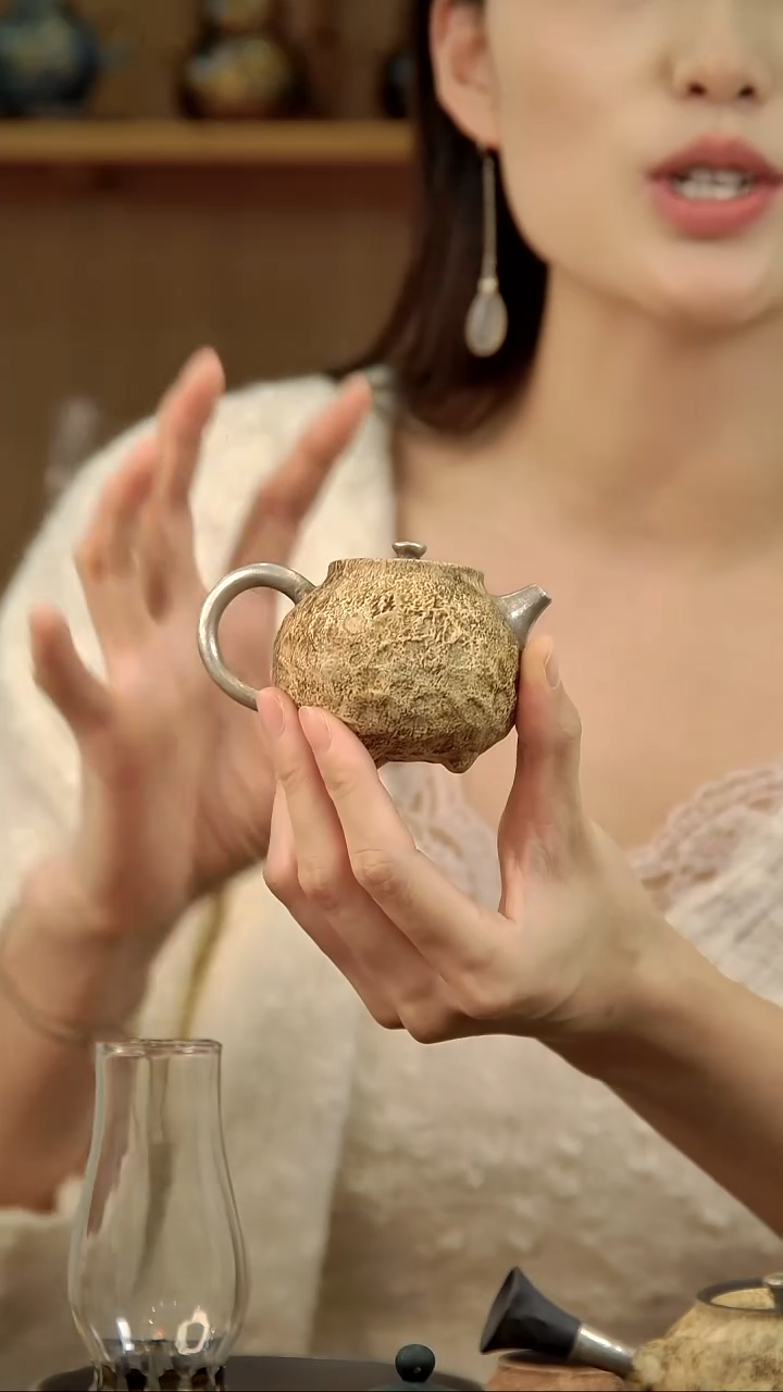 言野手作 粉引仿古三足壶