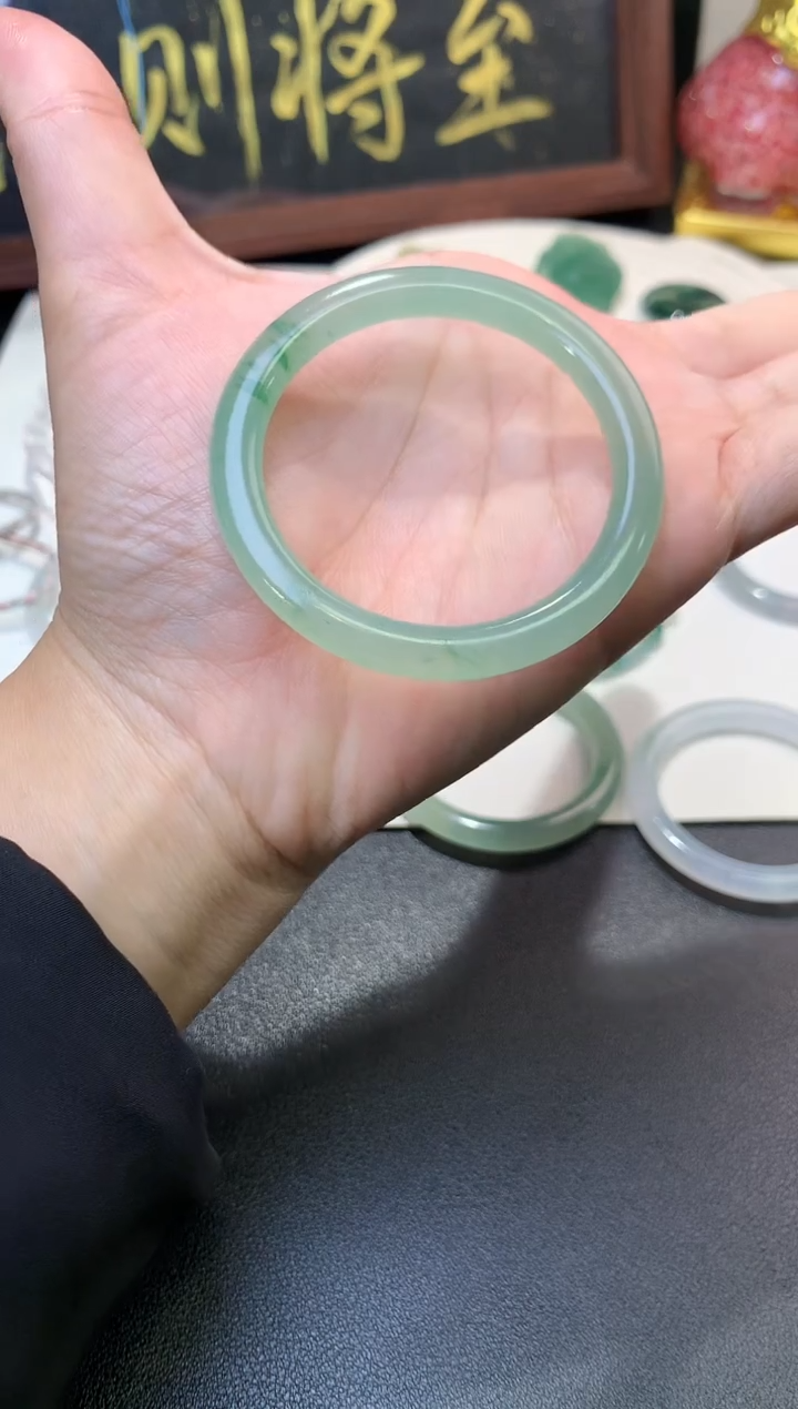 未镶嵌定制翡翠毛货