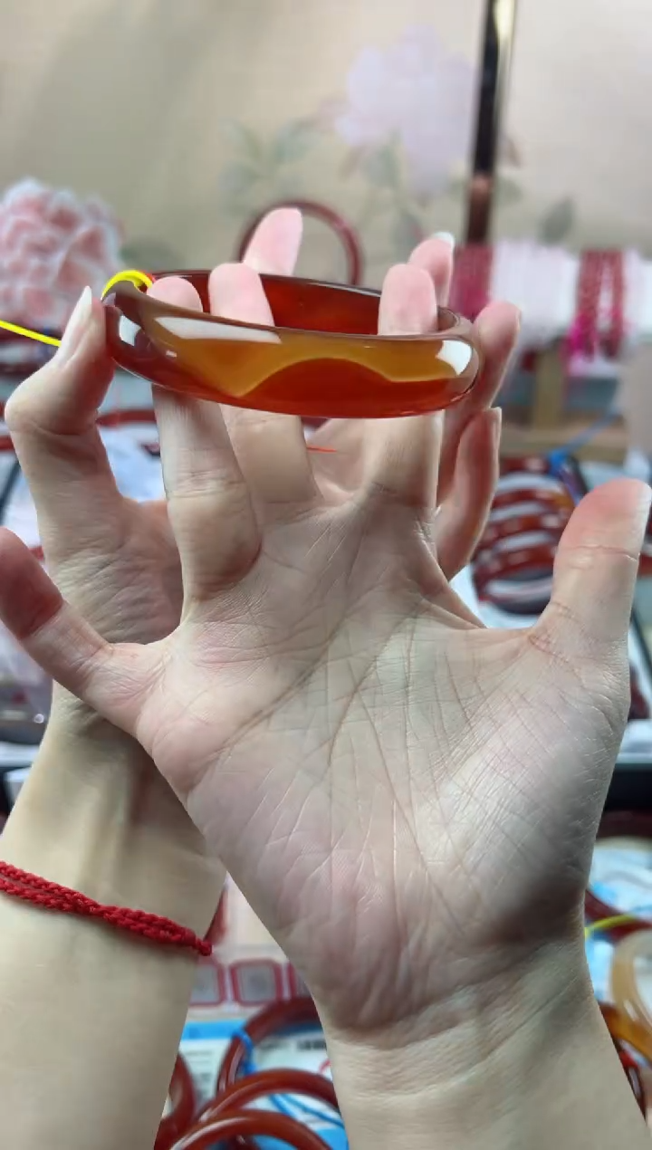 玛瑙/玉髓手镯未镶嵌圈口*64 - 347