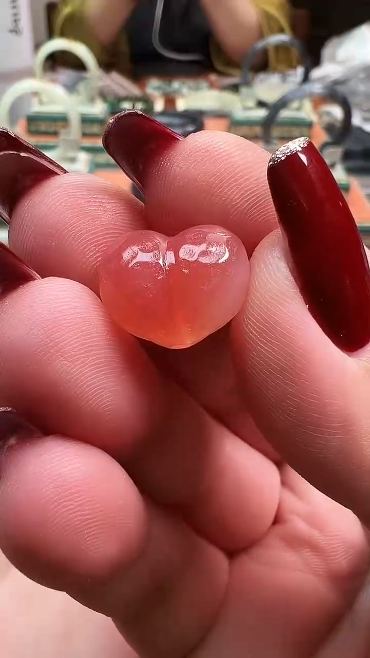 未镶嵌颈饰玛瑙/玉髓?*羽糖果屁桃