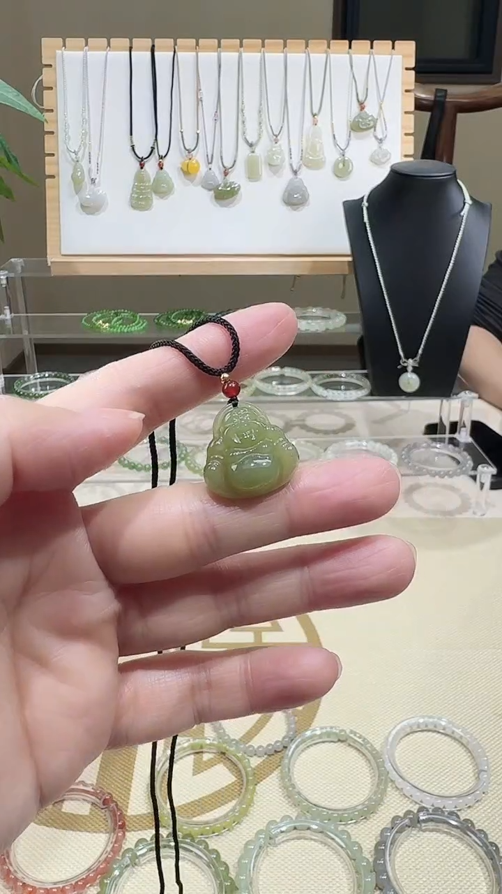 颈饰未镶嵌和田玉青黄口佛公20mm吊坠多样性发1