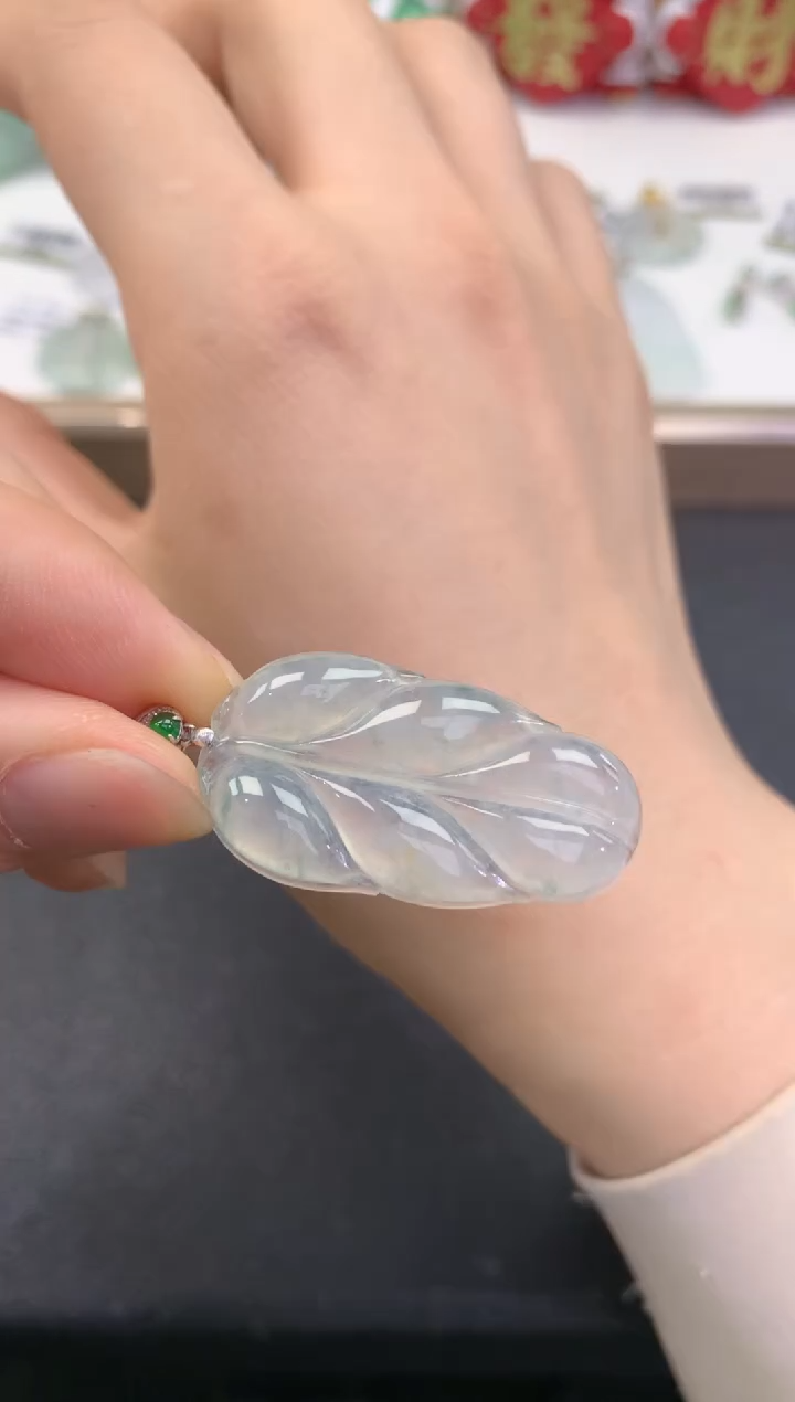 【闪购商品】翡翠颈饰18K金镶嵌