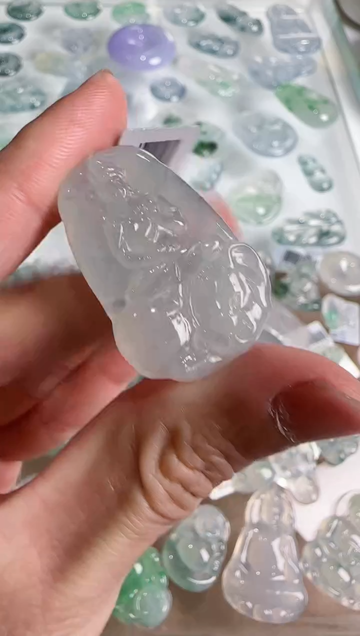 【闪购商品】翡翠吊坠(不含链)未镶嵌··
