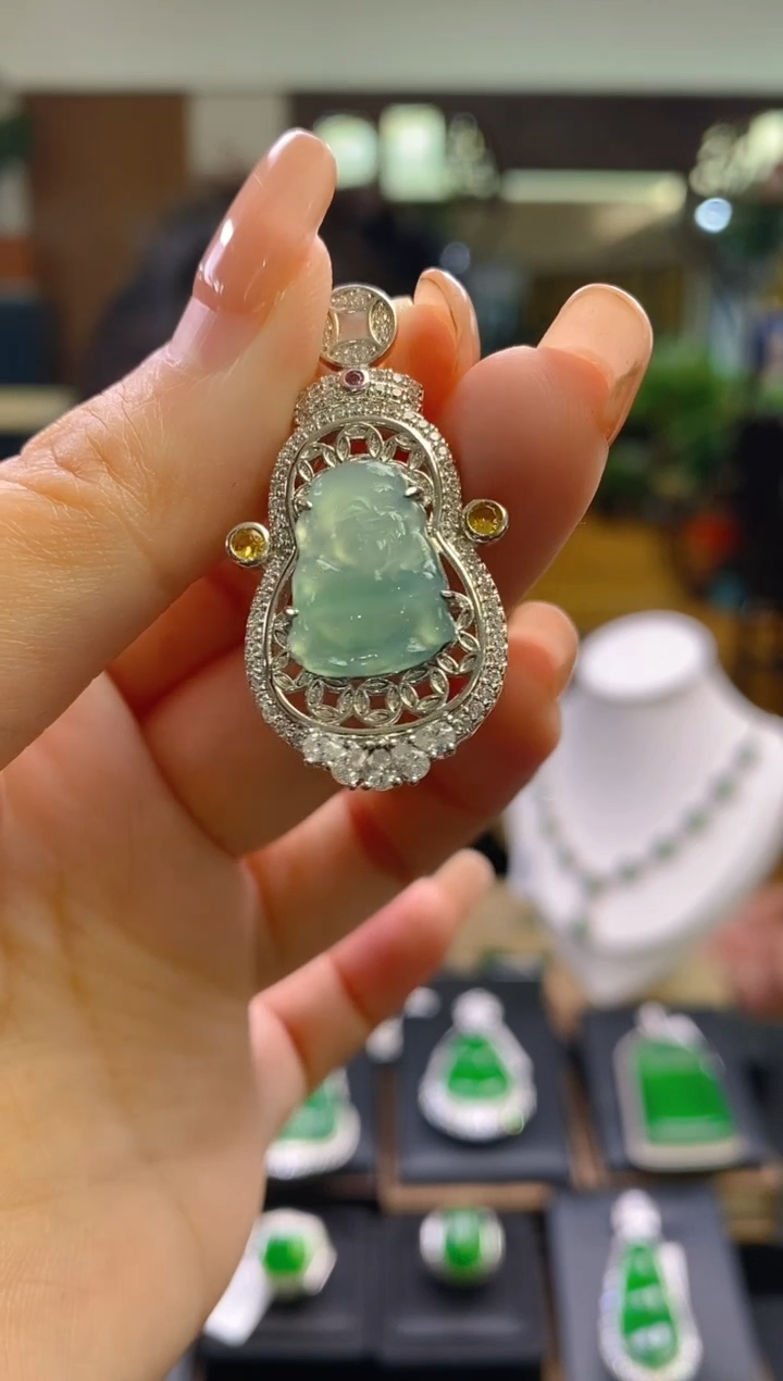 【闪购商品】翡翠吊坠(不含链)未镶嵌多样性发其一