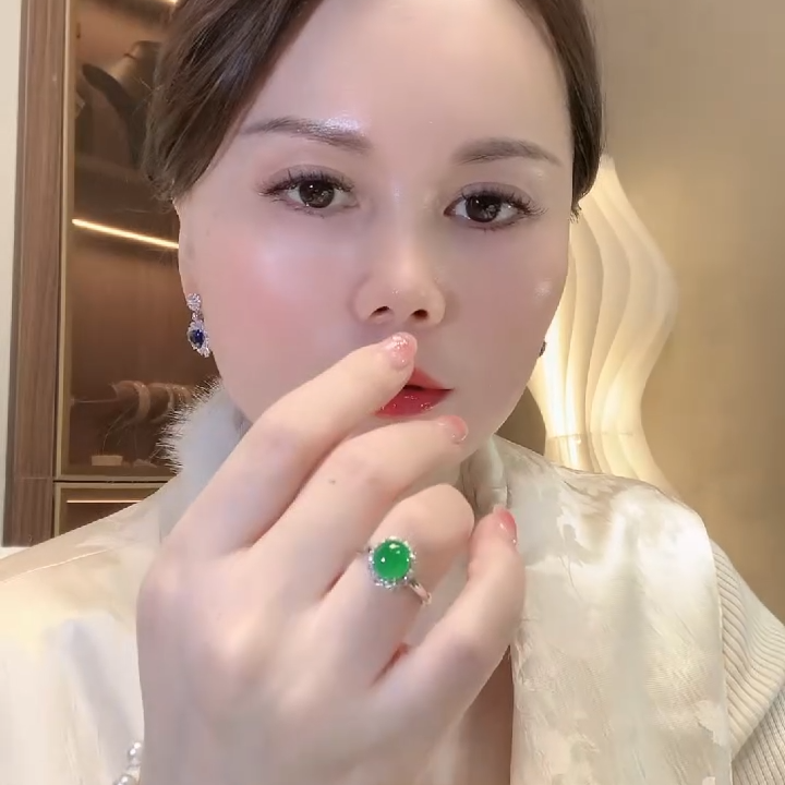 【闪购商品】翡翠戒指18K金镶嵌C45 翡翠