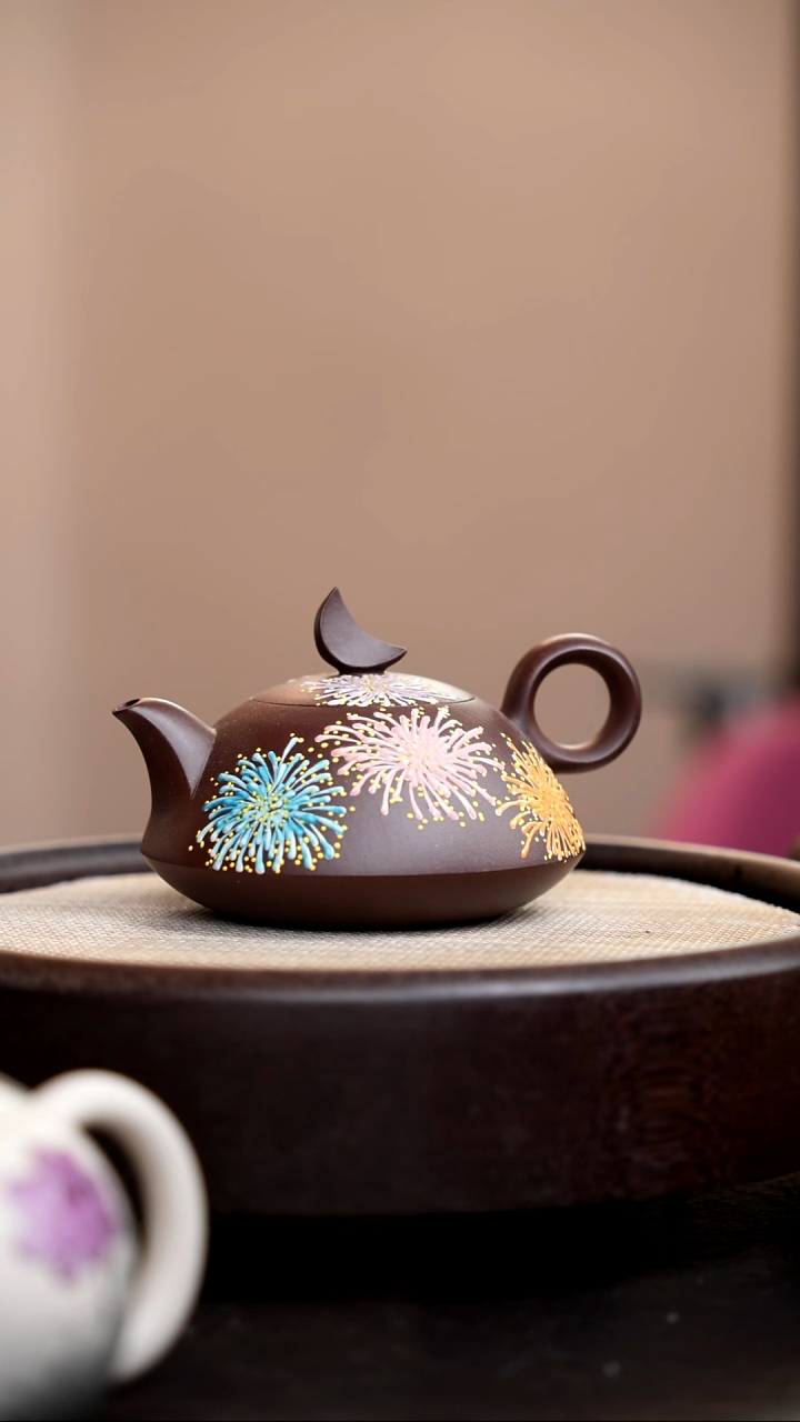 茶壶紫砂紫泥半月泥绘烟花