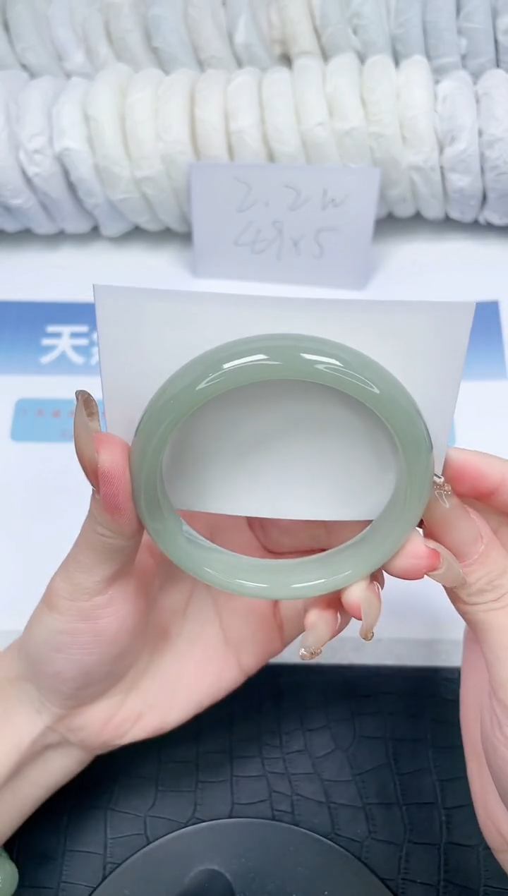 【闪购商品】石英质玉手镯未镶嵌V289-62