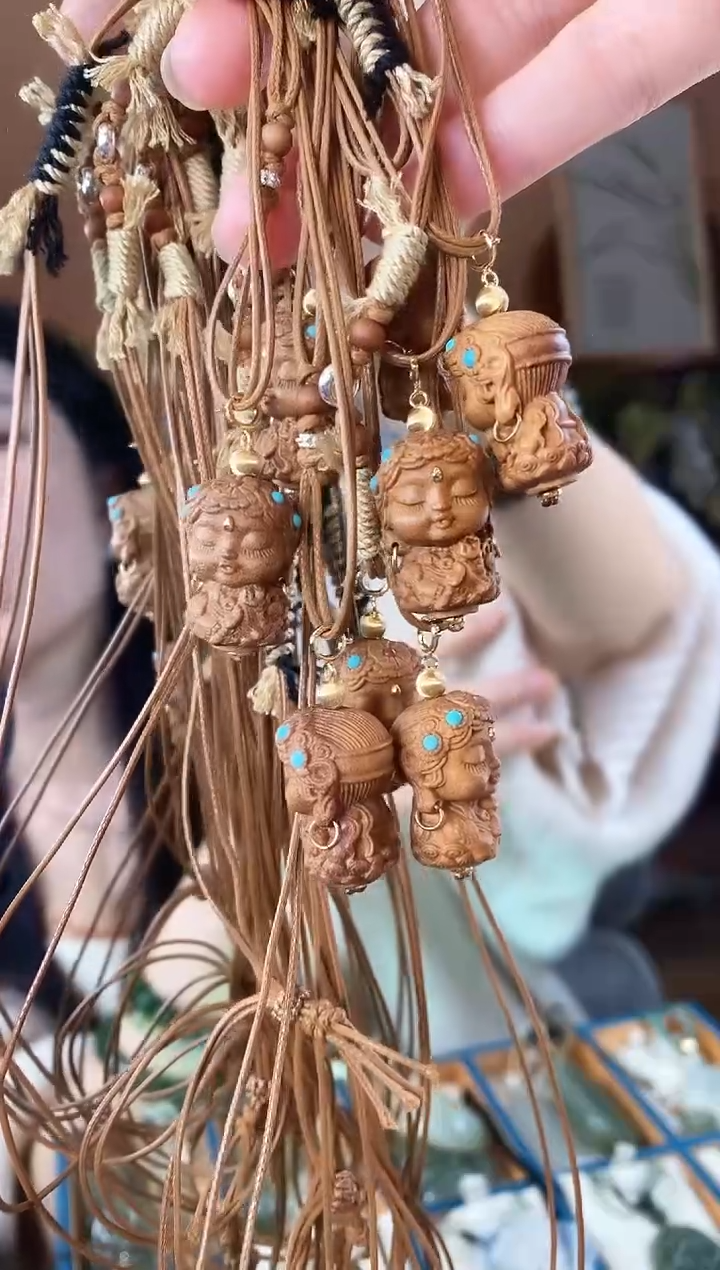 颈饰未镶嵌和田玉老，山，檀，绿，度，母