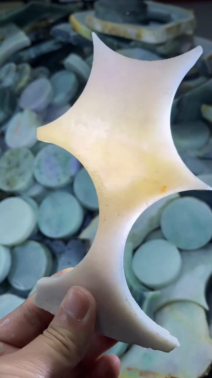【闪购商品】翡翠挂件未镶嵌A货康壹133