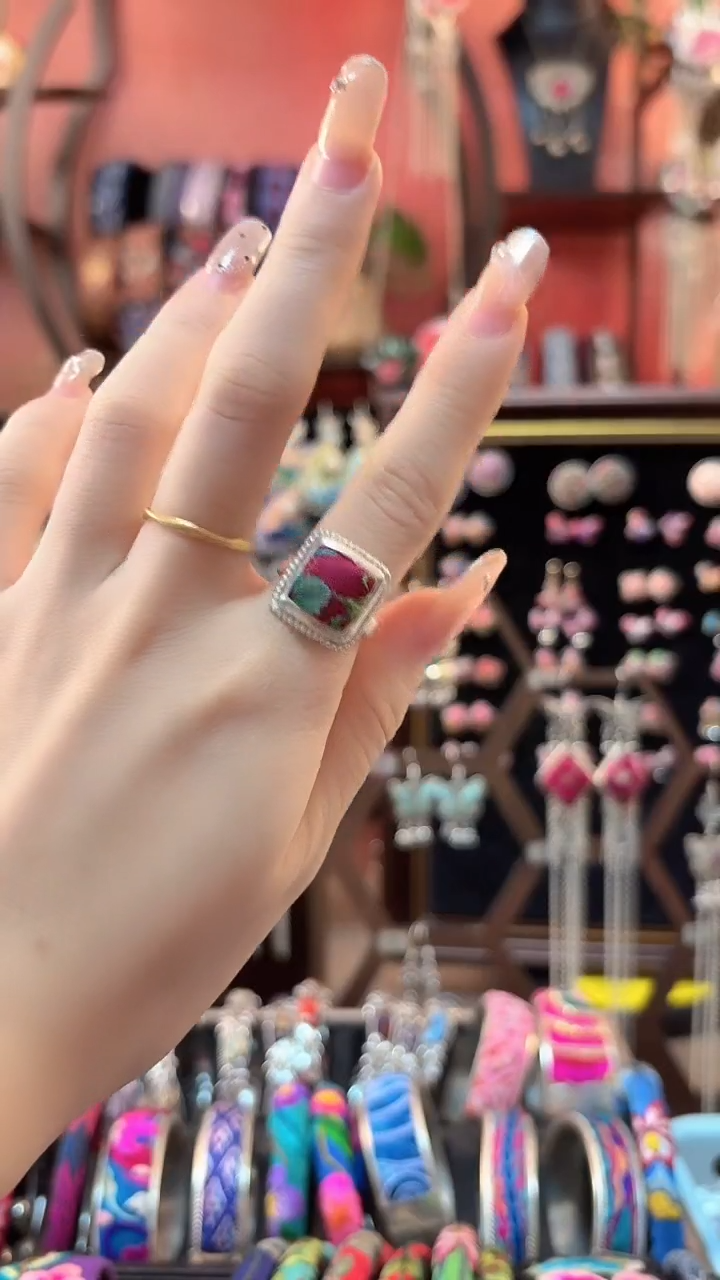 织绣 云织谣民族风精美饰品   242