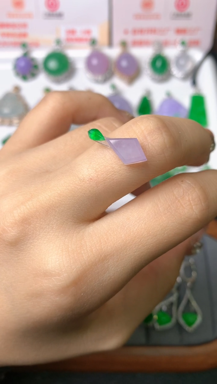 【闪购商品】定制翡翠未镶嵌裸石（镶嵌定制）