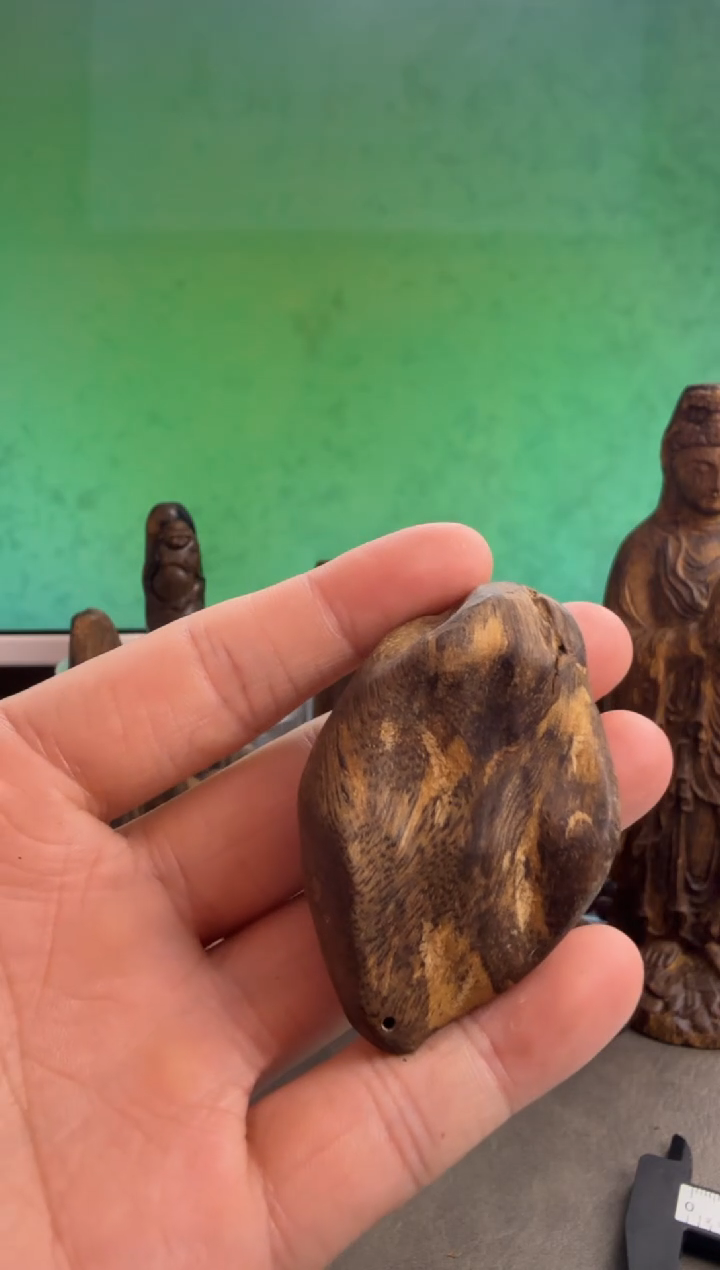 沉香手把件光****?多样性发一
